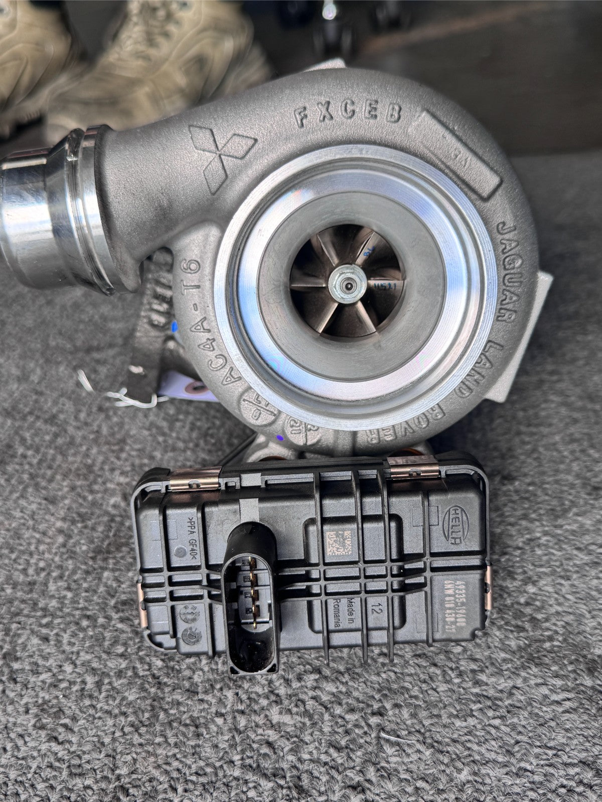 2019-2023 Range Rover Evoque 2.0 D180 Turbocharger AJ20D4 OEM G4D3-6K682-AJ - eBay image 2