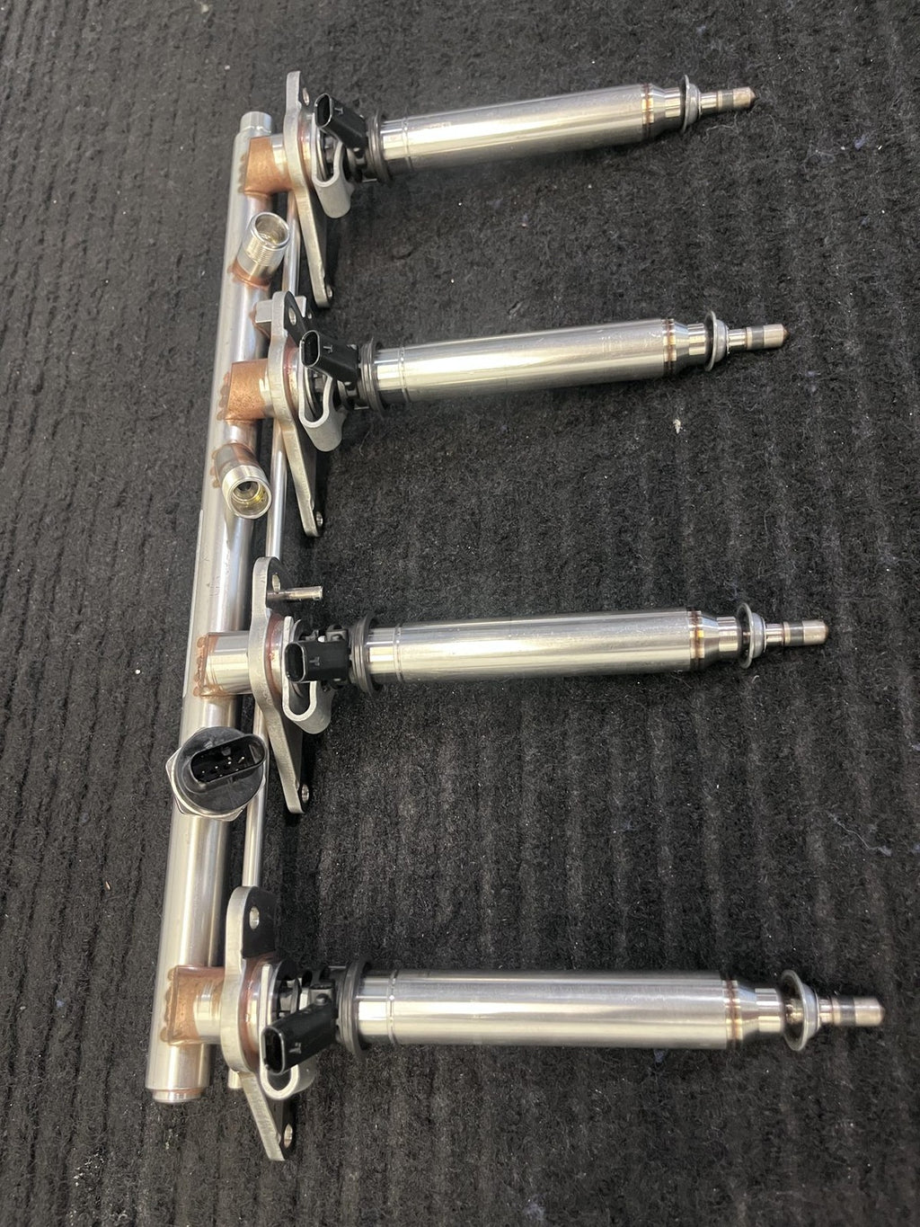 2012-2019 Mercedes-Benz S550 CLS550 GLS550 Rh Fuel Rail 4 Injectors OEM A2780703495 - eBay image 4