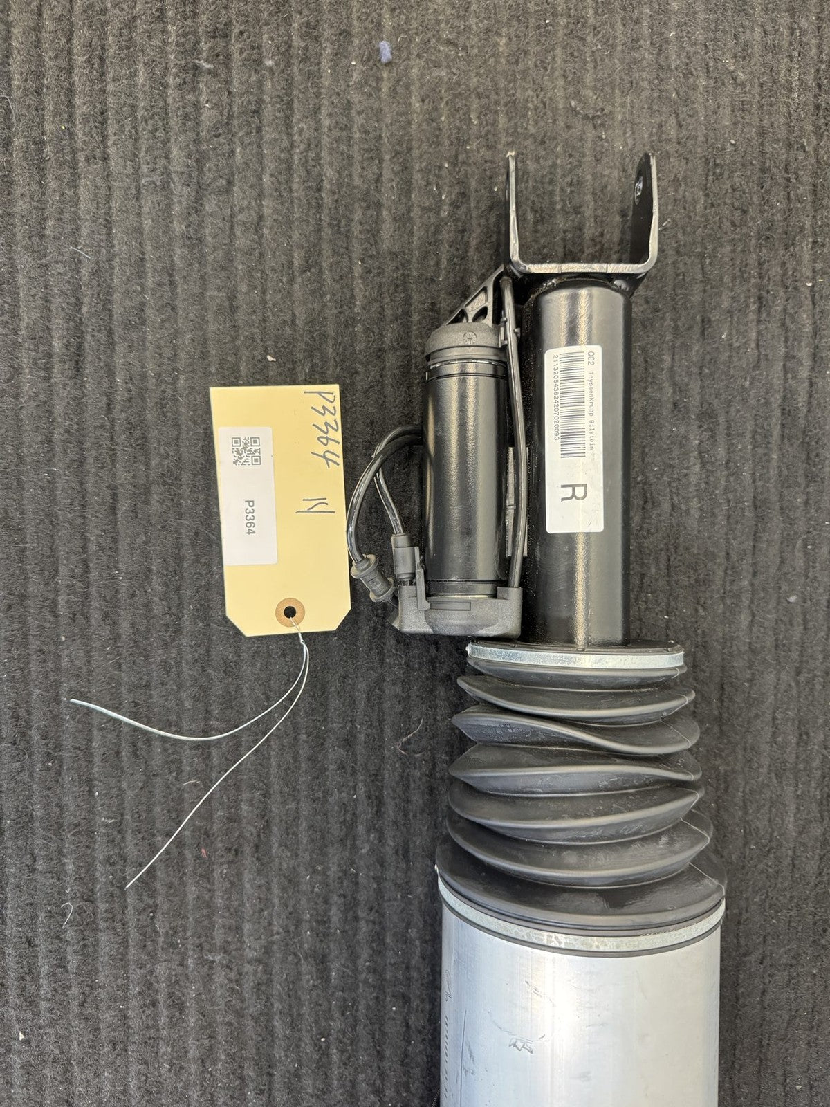 2003-2011 Mercedes-Benz E55 E63 CLS55 CLS63 Front Right Air Strut A2113205438 - eBay image 2