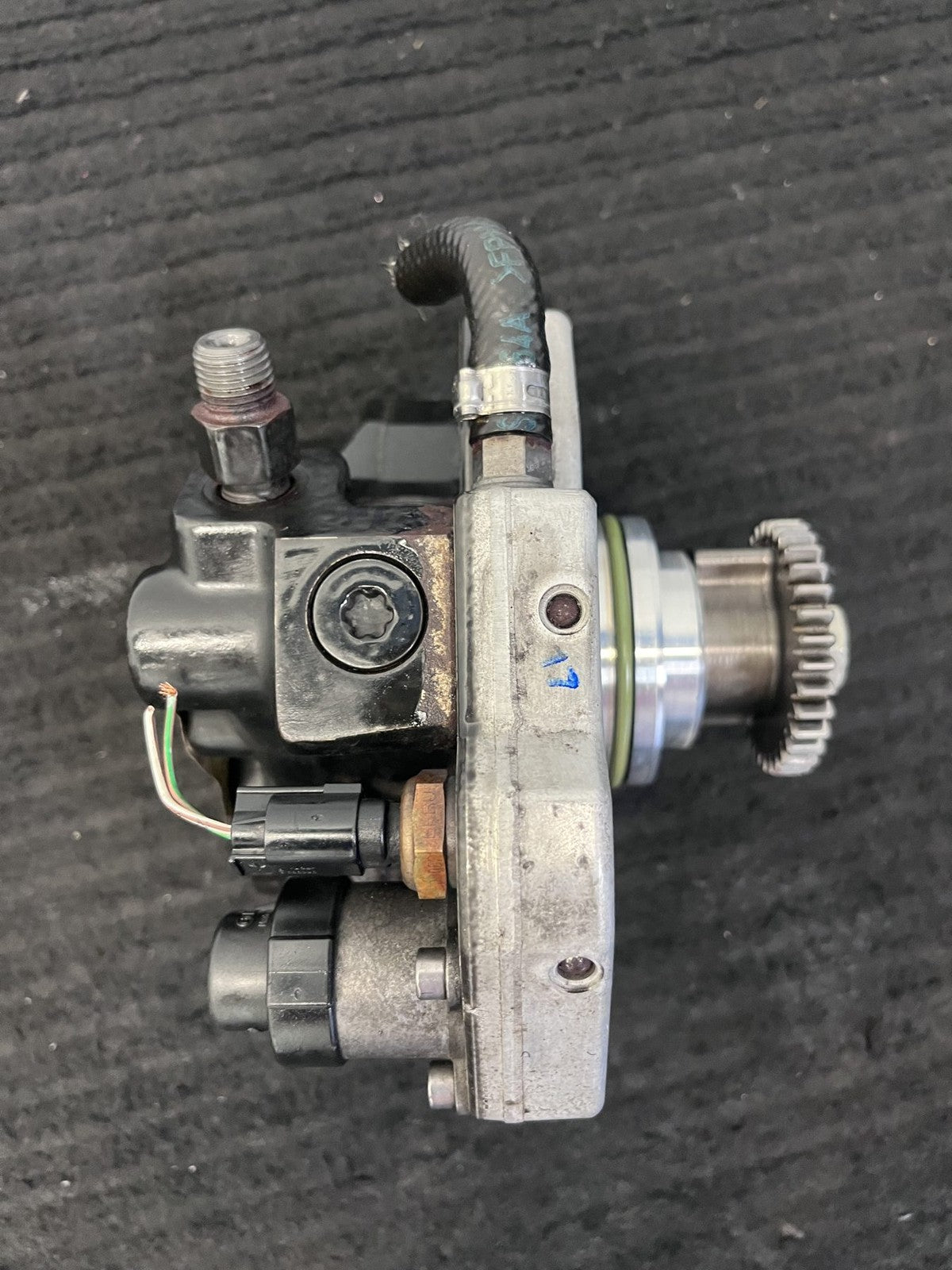 2010-2022 Mercedes-Benz Sprinter OM642 High Pressure Fuel Pump OEM A6420701101 - eBay image 6