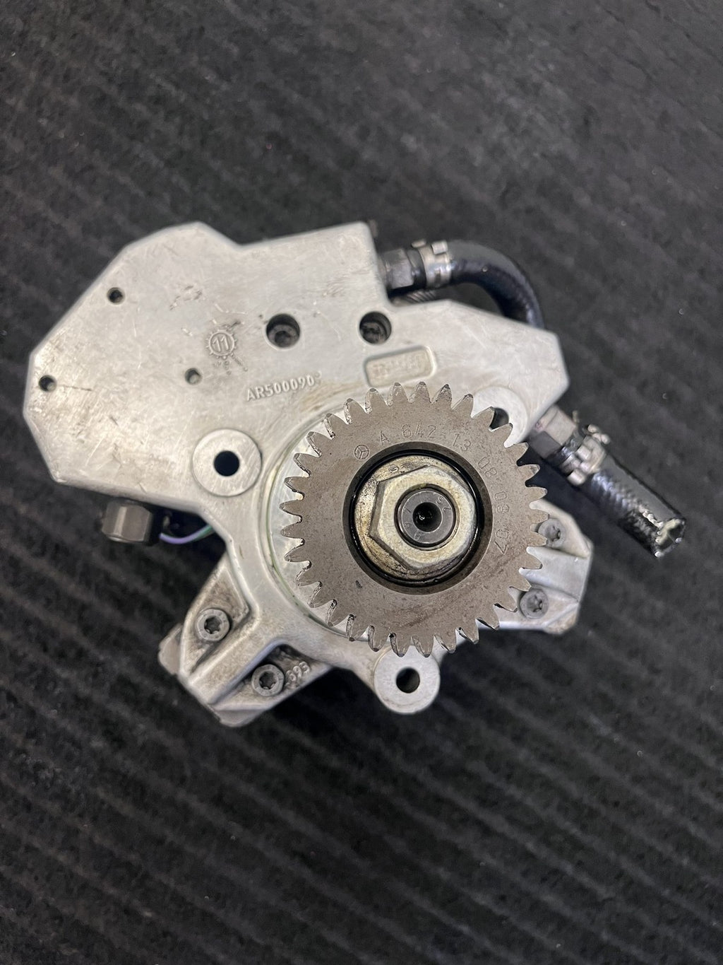 2010-2018 Mercedes-Benz Sprinter OM642 High Pressure Fuel Pump OEM A6420701101 - eBay image 5
