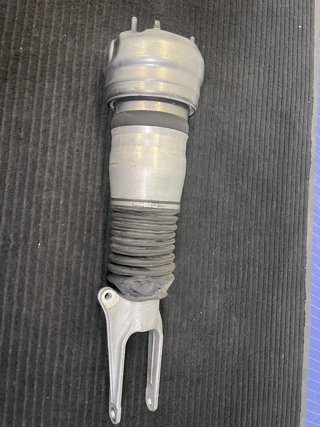 2010-2013 Porsche Panamera 970 Front Left Air Suspension Strut OEM 97034315103 - eBay image 7