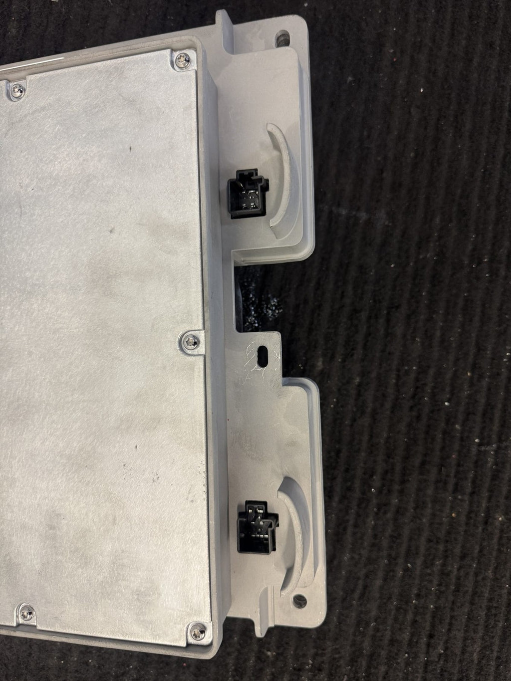 2025-2026 Rivian R1T R1S Gen 2 Axm 2.0 Autonomy Module OEM C200547397-F05 - eBay image 6