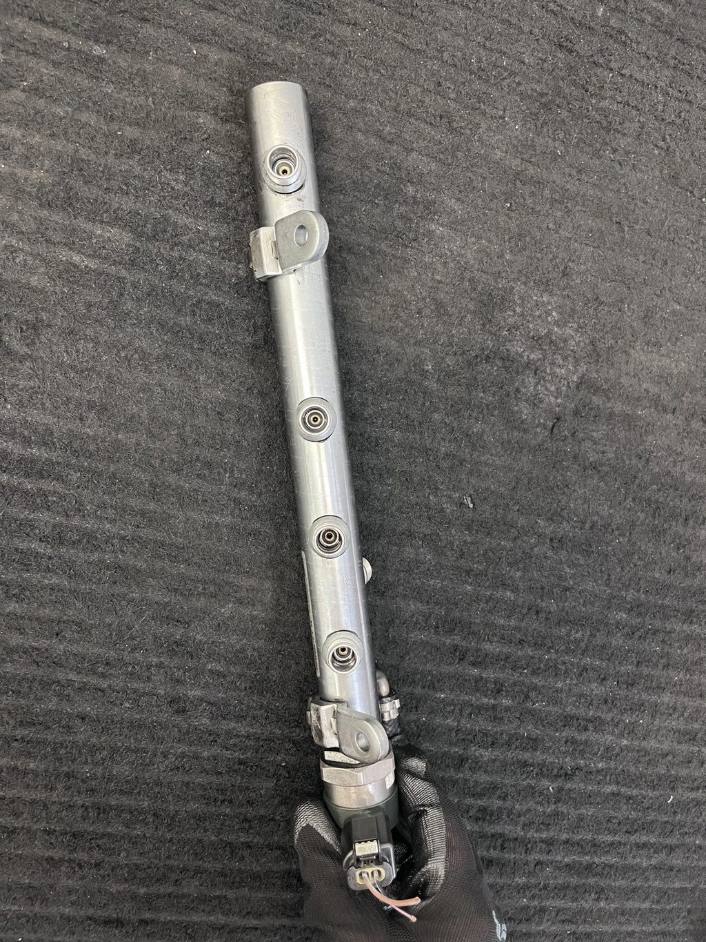 2010-2022 Mercedes-Benz Sprinter OM642 Left Fuel Rail OEM A6420702795 - eBay image 7