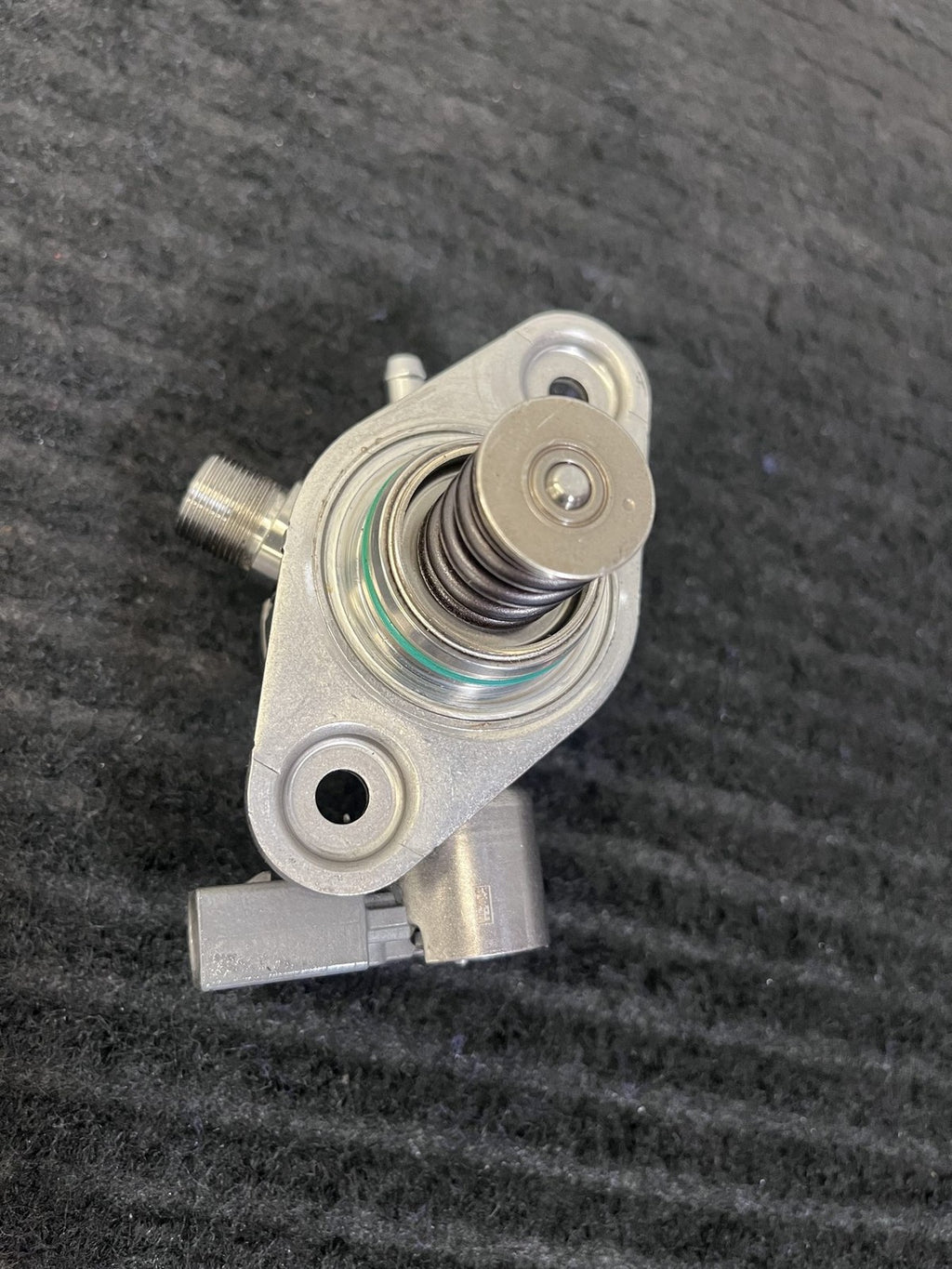2015-2019 Mercedes-Benz C300 GLC300 E300 High Pressure Fuel Pump OEM A2740700501 - eBay image 6
