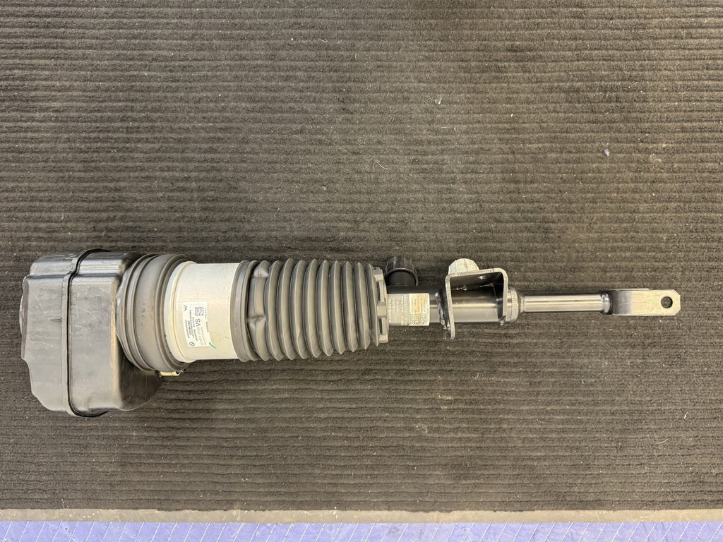 2023-2025 BMW 740i G70 Front Right Air Suspension Strut OEM 37106892586 - eBay image 4