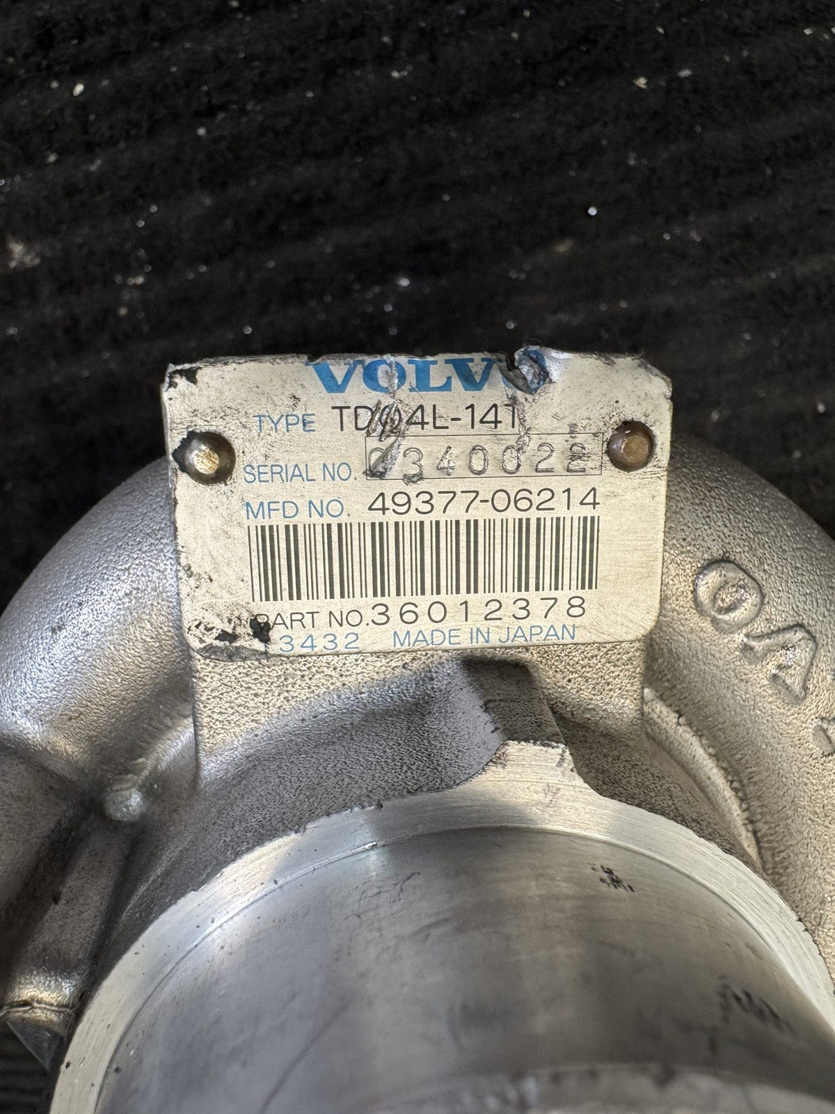 2003-2009 Volvo S60 S80 V70 XC70 XC90 2.5T Turbocharger OEM 36012378 - eBay image 2