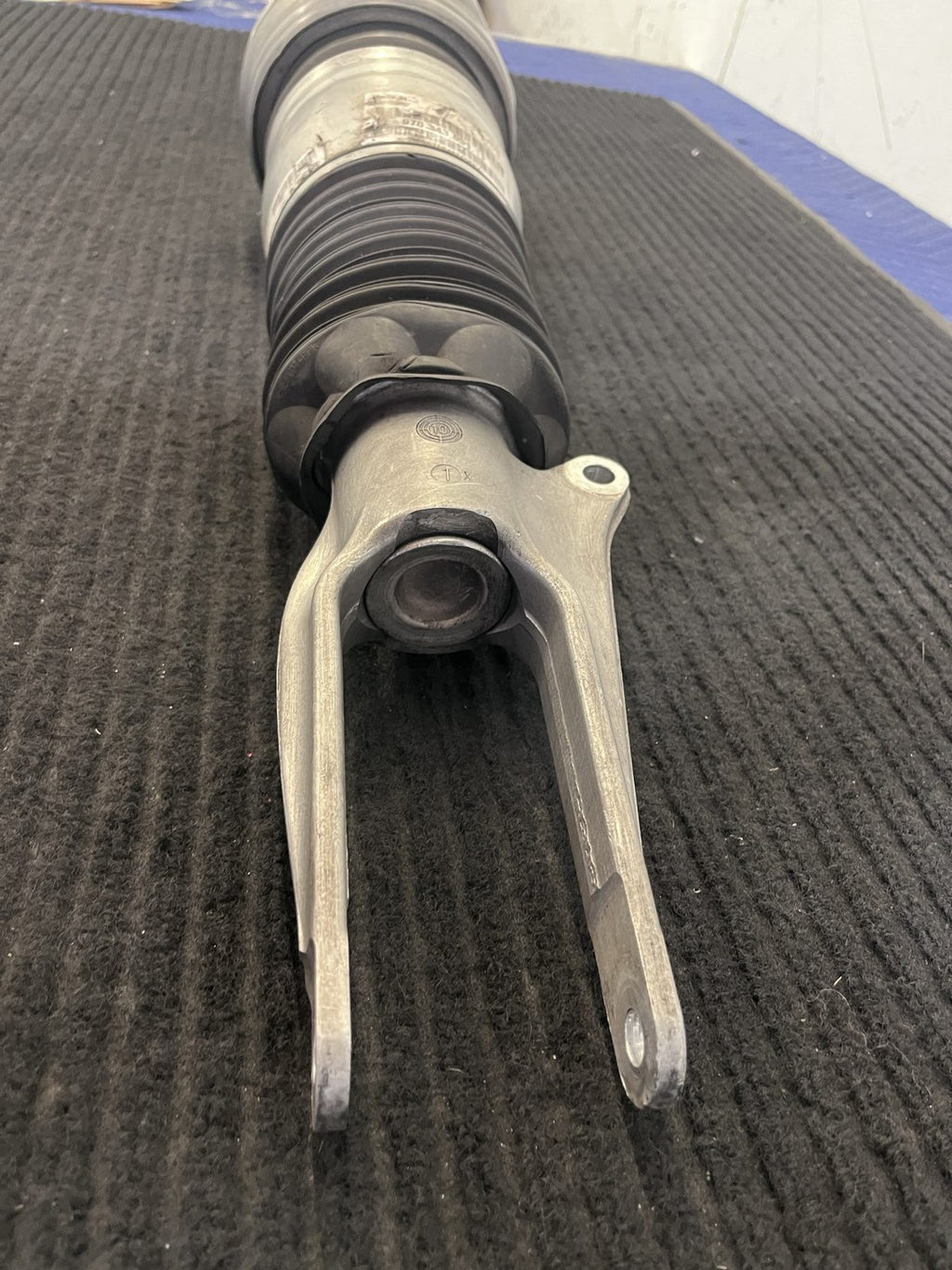 2010-2013 Porsche Panamera 970 Front Left Air Suspension Strut OEM 97034305111 - eBay image 6