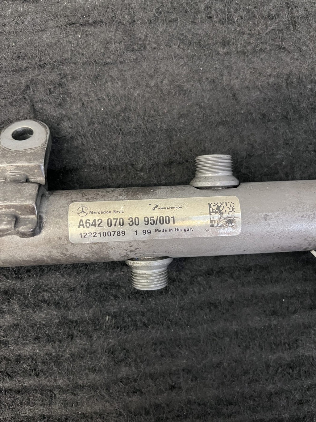 2010-2022 Mercedes-Benz Sprinter OM642 Right Fuel Rail OEM A6420703095 - eBay image 2