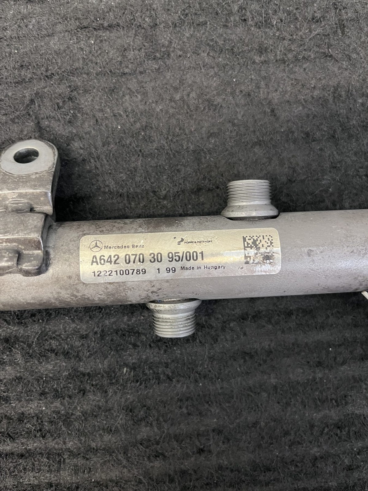 2010-2022 Mercedes-Benz Sprinter OM642 Right Fuel Rail OEM A6420703095 - eBay image 2