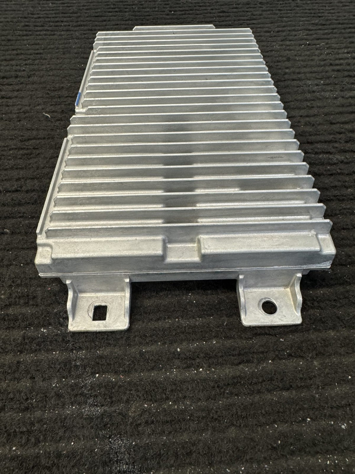 2022-2024 Rivian R1T 18 Channel Audio Amplifier OEM PT00000601-G - eBay image 6