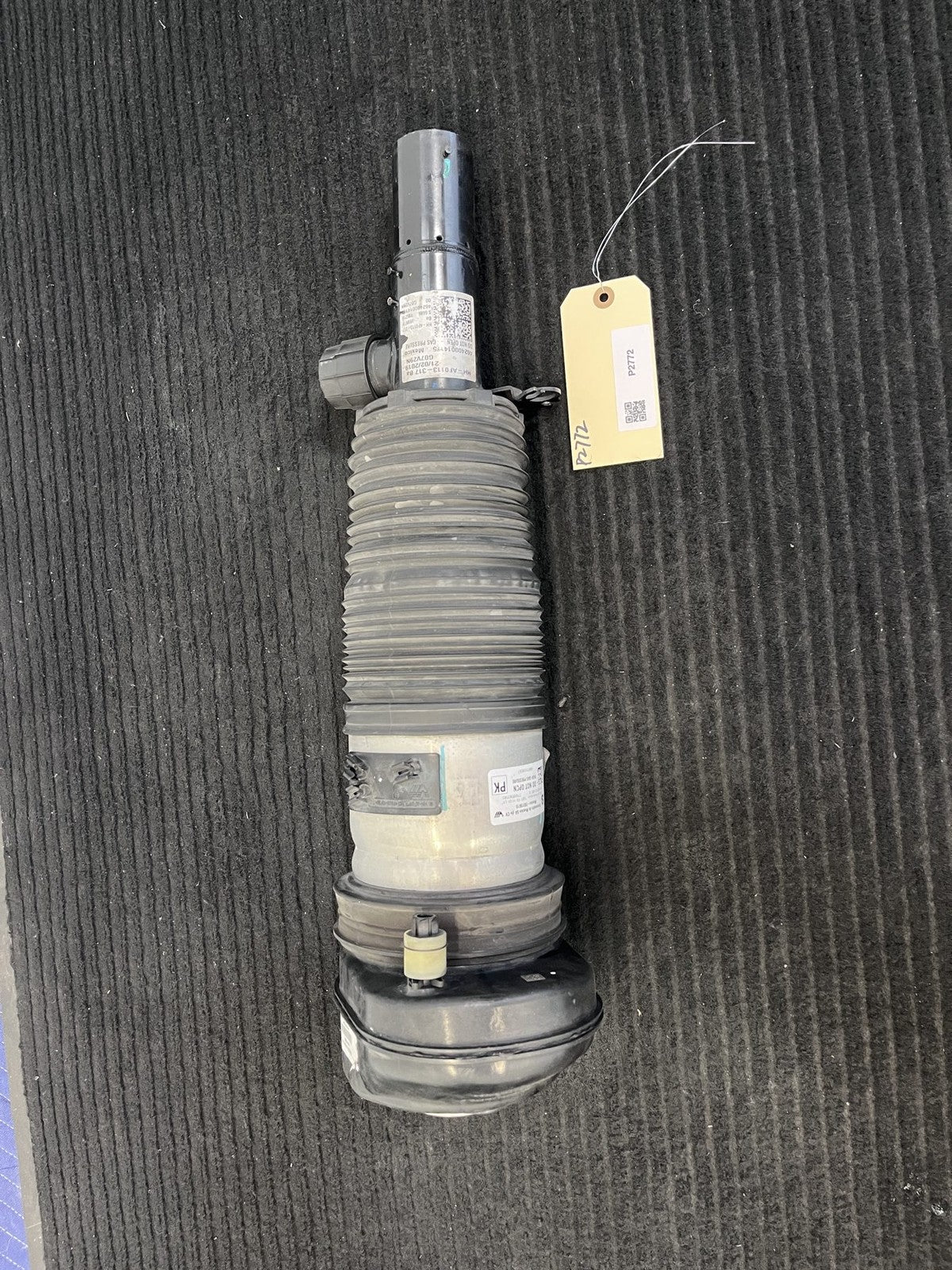 2019-2024 BMW X7 G07 Front Left Air Suspension Strut OEM 37106869035 - eBay image 1