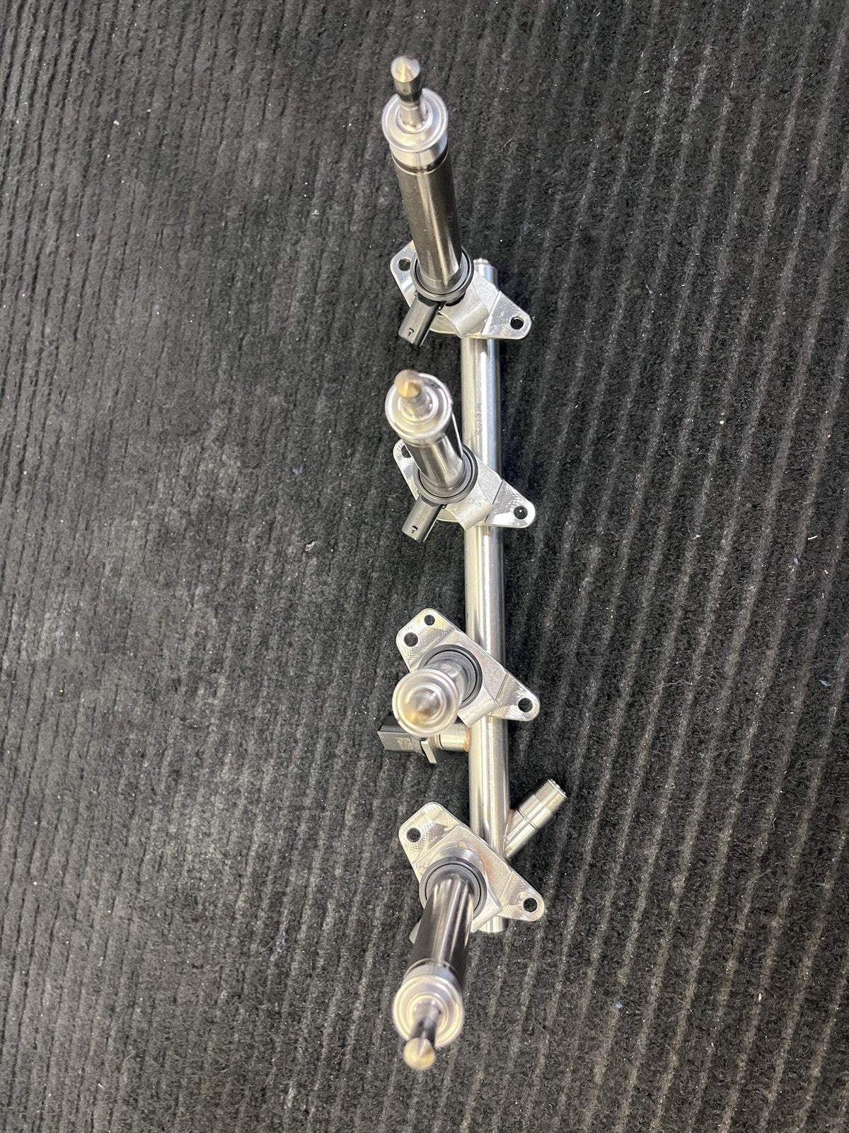 2019-2023 Mercedes-Benz C300 GLC300 E350 Fuel Rail 4 Injectors OEM A2640701000 - eBay image 4